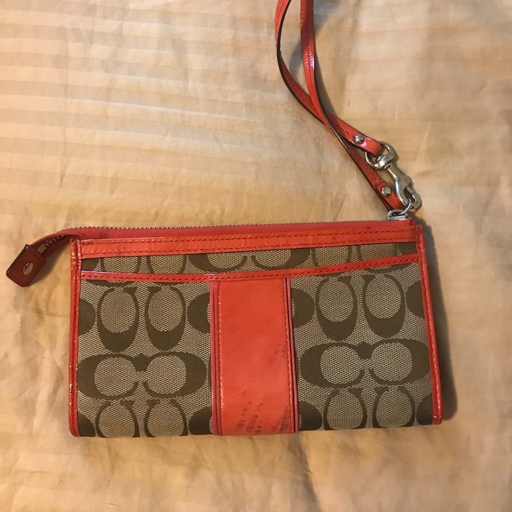 2 Coach wristlets - Picture 2 of 4